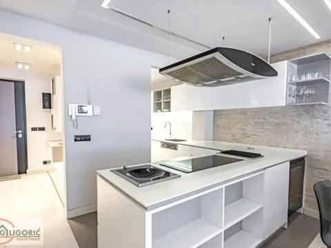 Prodaja, kuća, 305m², Banovo Brdo, Beograd - image 7