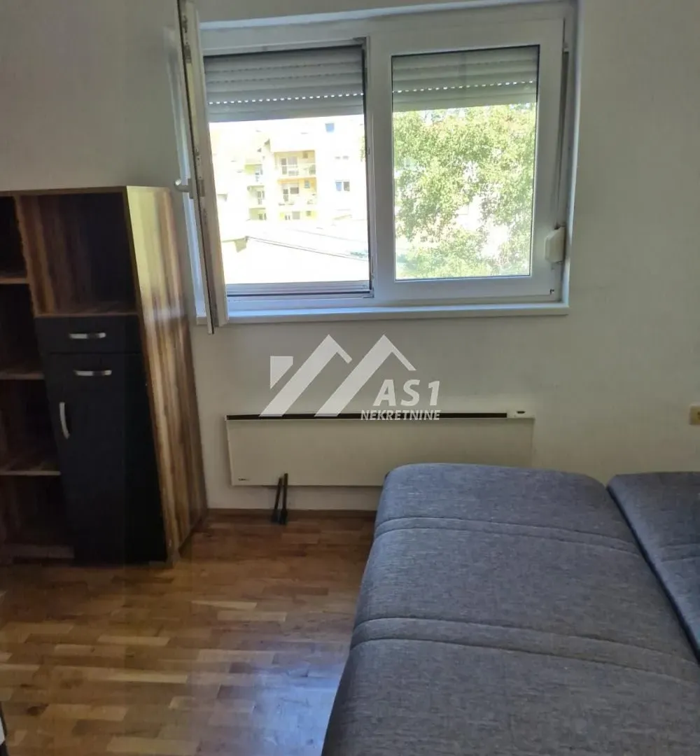 Izdavanje, dvosoban stan, 350m², Grbavica, Novi Sad Sve Podlokacije