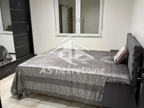 Izdavanje, dvosoban stan, 40m², Cvetkova Pijaca, Zvezdara Sve Podlokacije - image 11