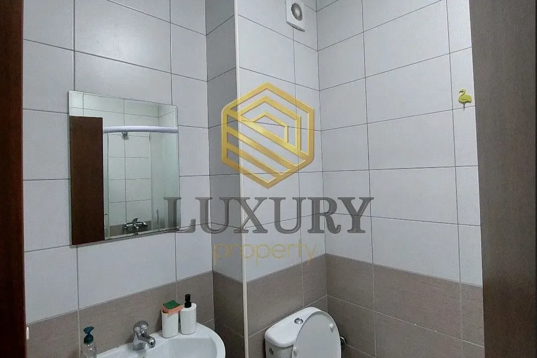 Izdavanje, dvosoban stan, 64m², 1 maj, Podgorica