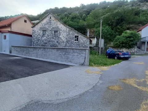 Sale, land lot, 2744m², Cetinje, Crna Gora - image 10