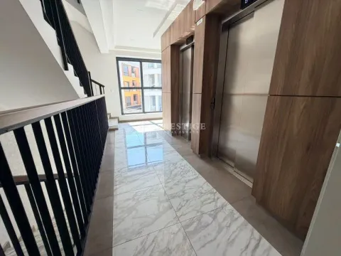 Izdavanje, jednosoban stan, 57m², Kruševac, Podgorica - image 13