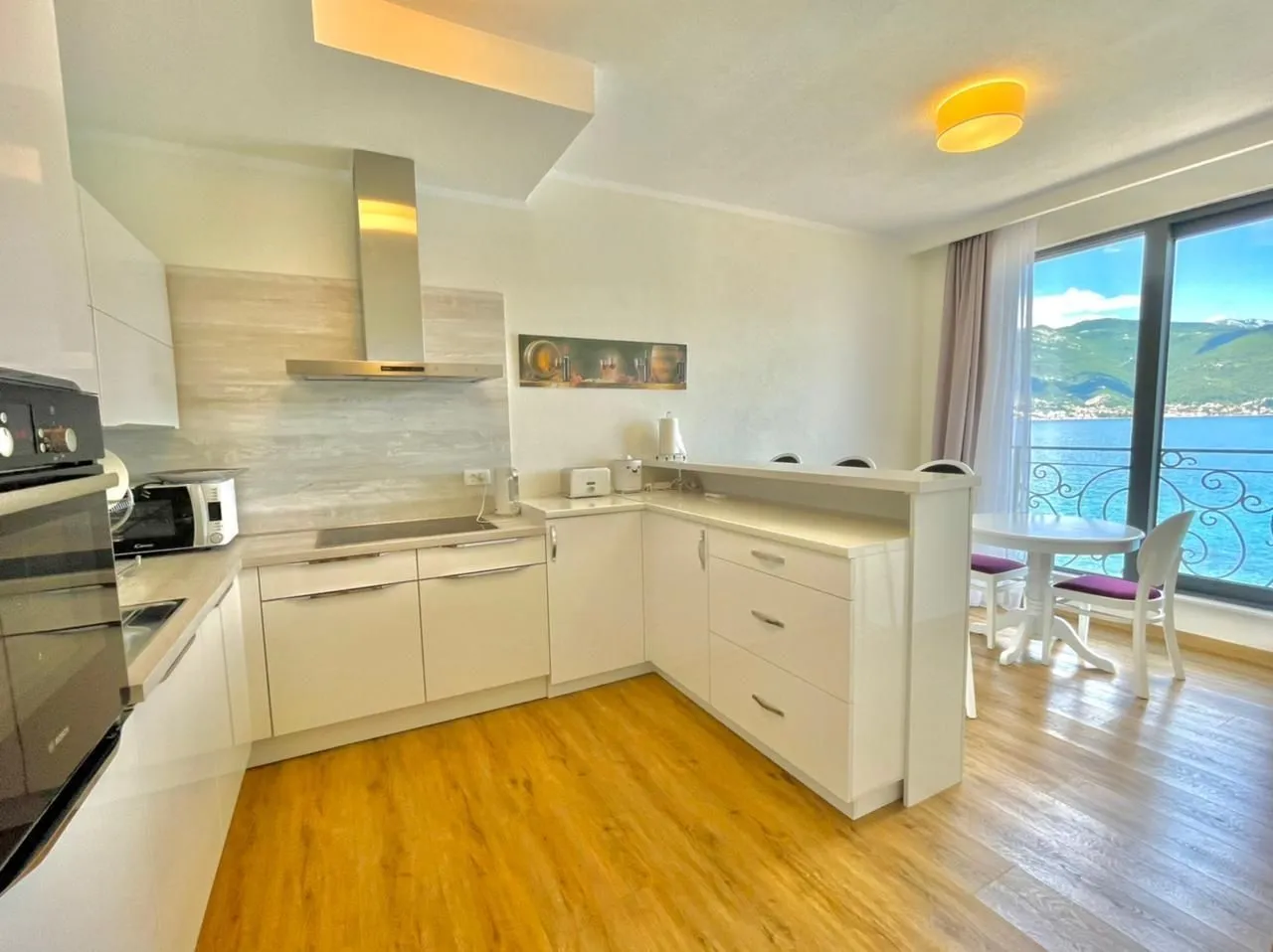 Prodaja, kuća, 420m², Krašići, Tivat