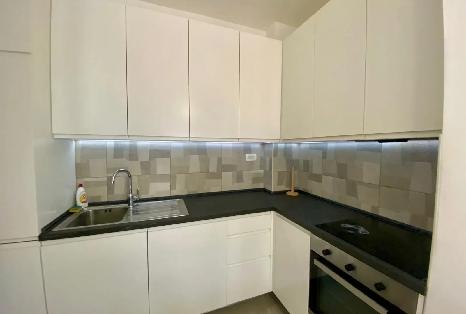 Sale, two bedroom apartment, 58m², Bečići, Budva