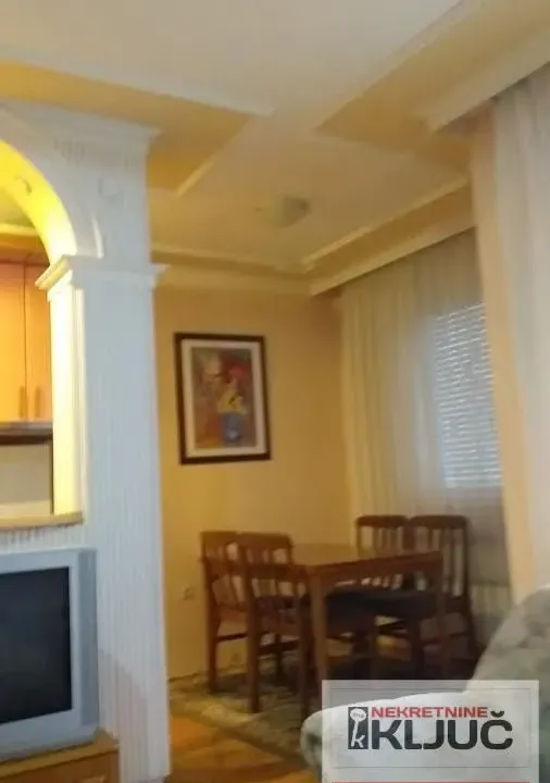 Izdavanje, dvosoban stan, 50m², Grbavica, Novi Sad Sve Podlokacije