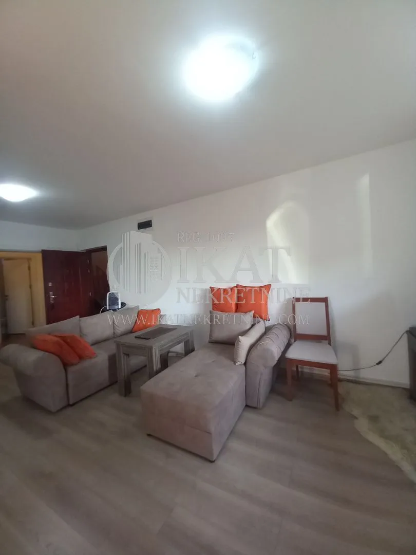 Prodaja, kuća, 397m², Petlovo Brdo, Beograd