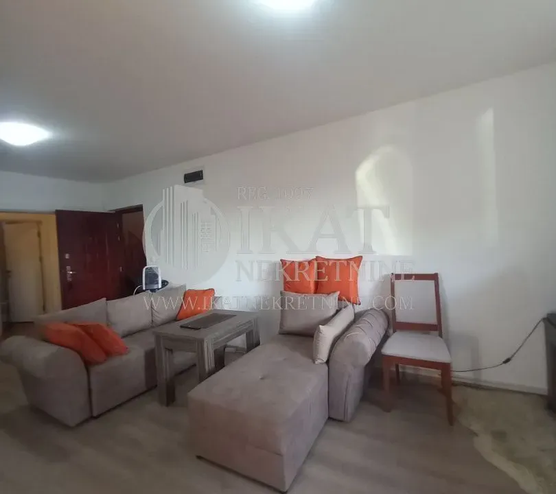 Prodaja, kuća, 397m², Petlovo Brdo, Beograd