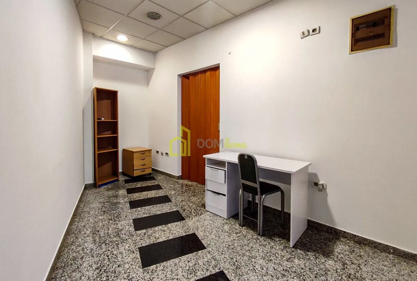 Rent, office space, 25m², Preko Morače, Podgorica