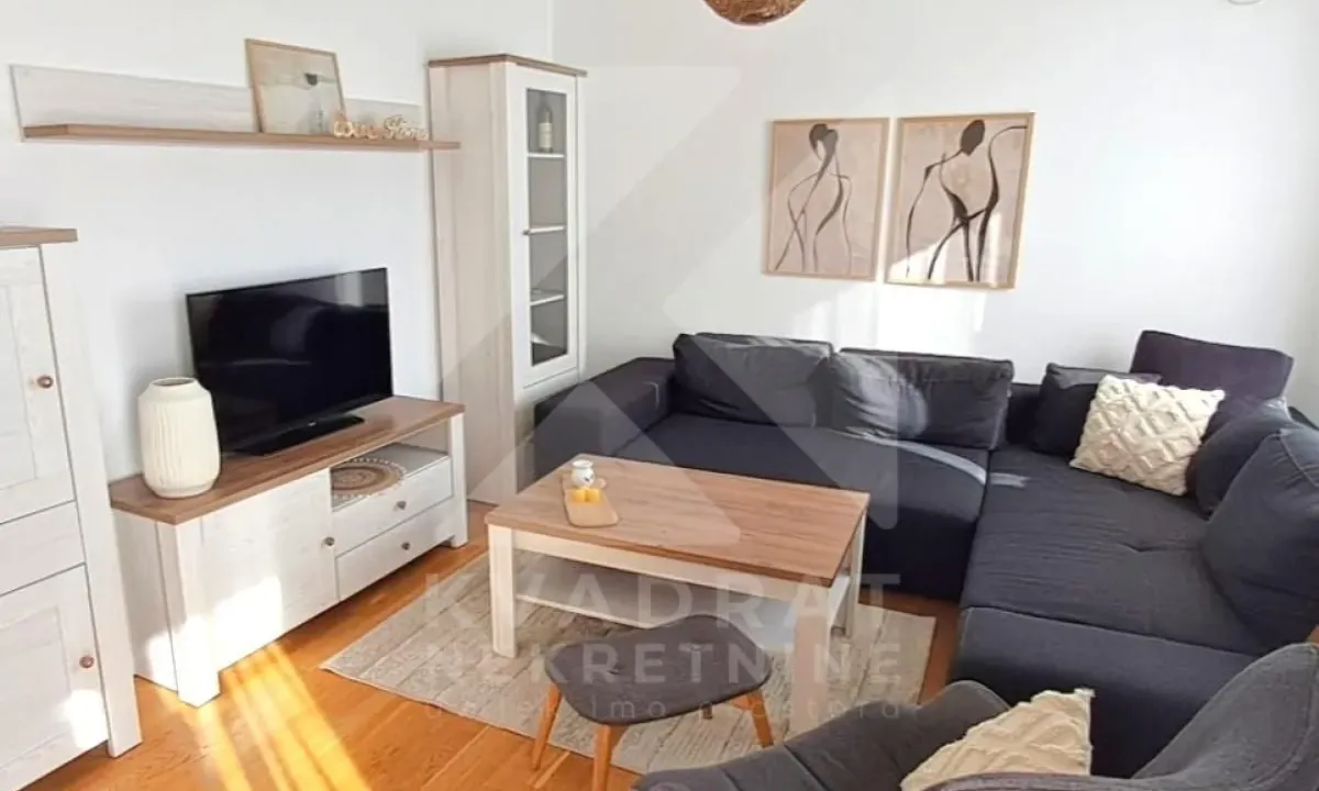 Izdavanje, jednosoban stan, 51m², City Kvart, Podgorica