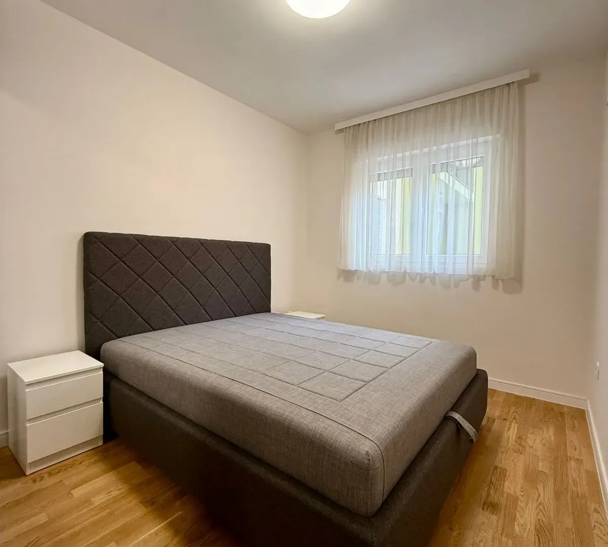 Rent, one bedroom apartment, 45m², Pobrežje, Podgorica