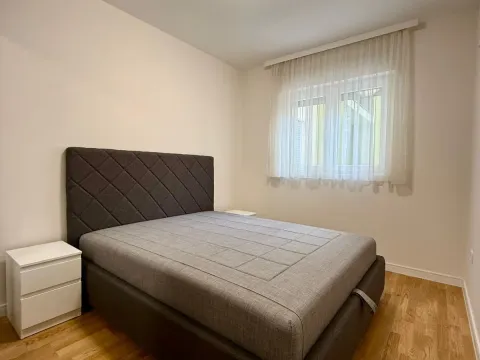 Rent, one bedroom apartment, 45m², Pobrežje, Podgorica - image 7