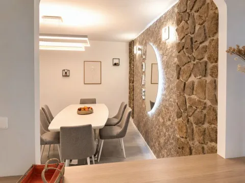 Prodaja, dvosoban stan, 99m², Petrovac, Budva - image 4