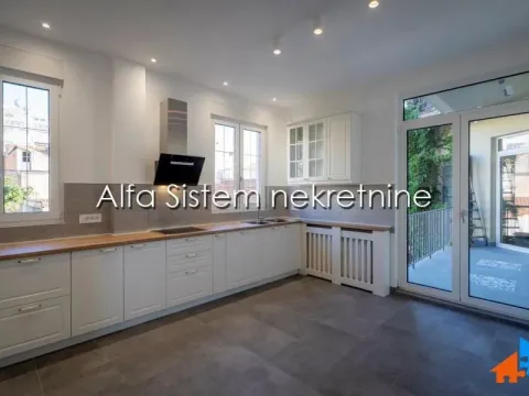 Izdavanje, stan, 112m², Kalenić Pijaca, Vračar Sve Podlokacije - image 1