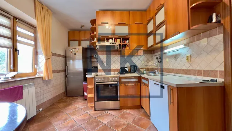 Rent, house, 300m², Ibričevina, Podgorica