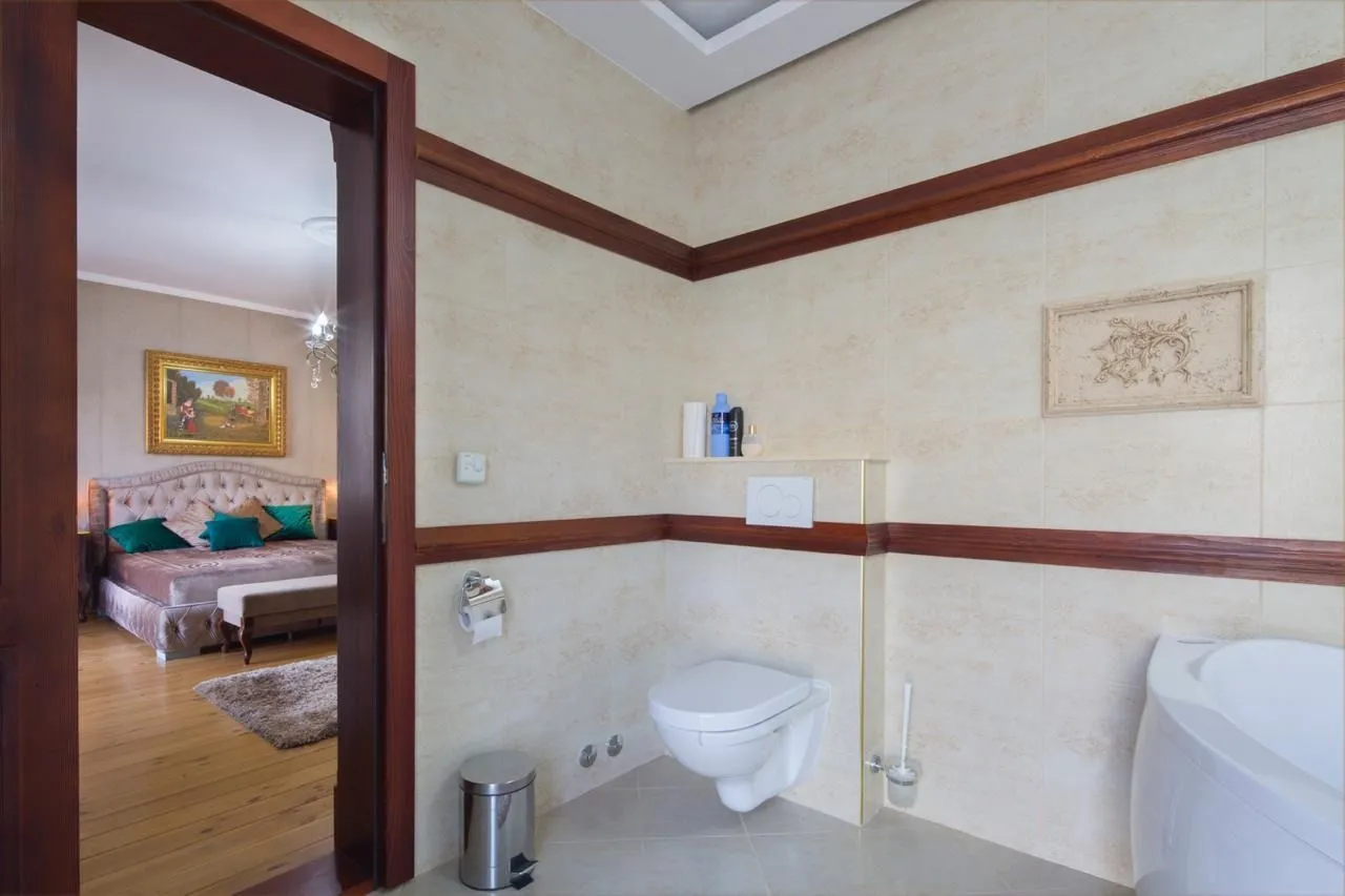 Sale, house, 690m², Prčanj, Kotor