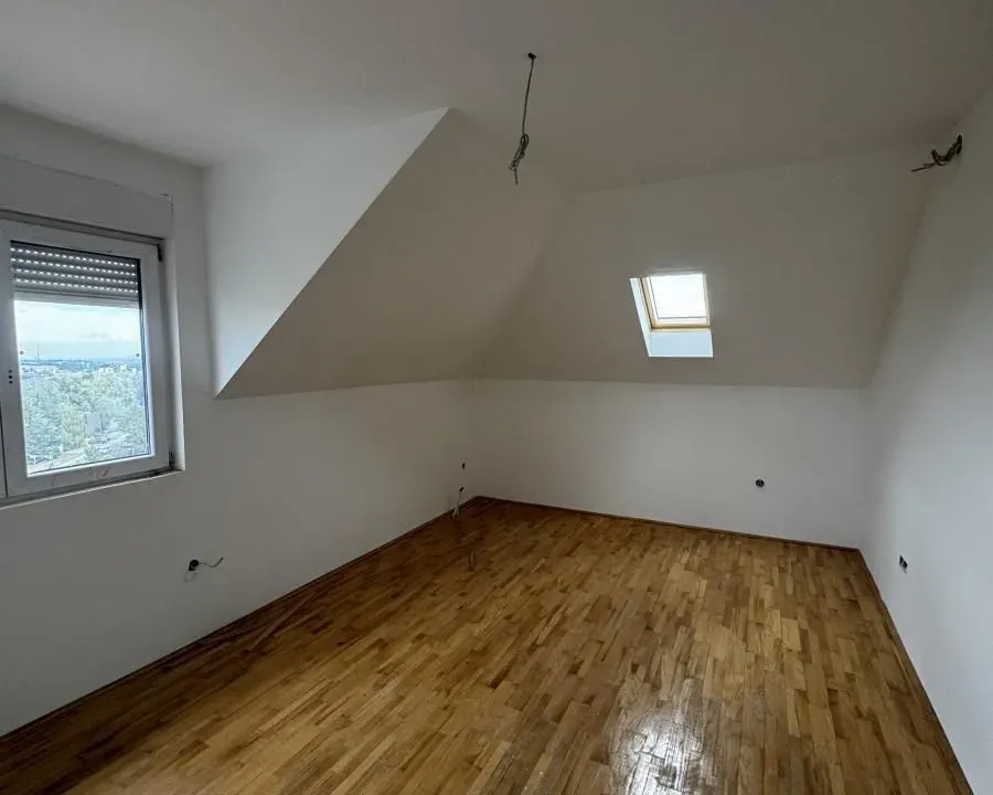 Prodaja, trosoban stan, 65m², Farmaceutski Fakultet, Voždovac Sve Podlokacije