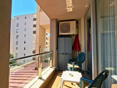 Rent, one bedroom apartment, 50m², Zaobilaznica, Budva - image 4