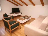 Rent, three bedroom apartment, 80m², Kalimanj, Tivat - image 8