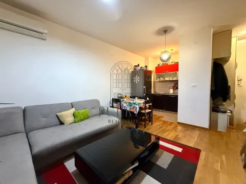 Prodaja, jednosoban stan, 43m², City Kej, Podgorica - image 5