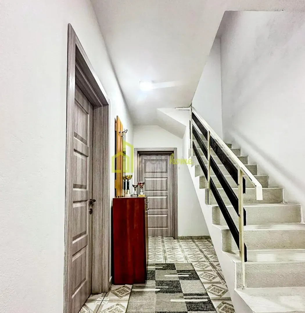Rent, house, 160m², Gornja Gorica, Podgorica