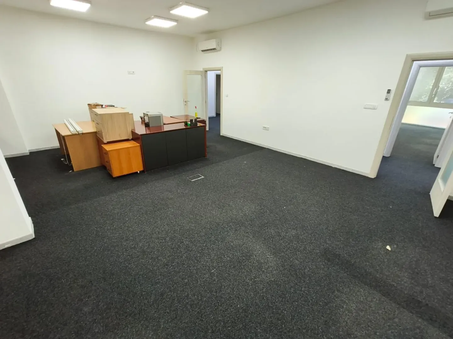 Rent, office space, 306m², Preko Morače, Podgorica