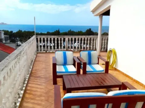 Izdavanje, trosoban stan, 120m2, Šušanj, Bar