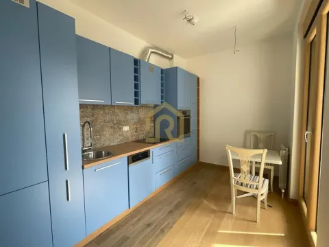Izdavanje, jednosoban stan, 40m2, Kalenić Pijaca, Vračar, Beograd Izdavanje, jednosoban stan, 40m2, Kalenić Pijaca, Vračar, Beograd