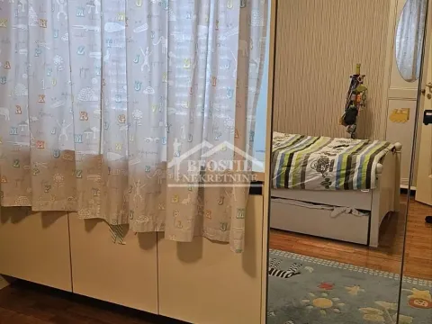 Izdavanje, stan, 191m², Stari Grad, Beograd - image 17