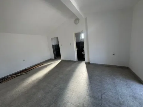 Prodaja, dvosoban stan, 80m², Bar, Crna Gora - image 4