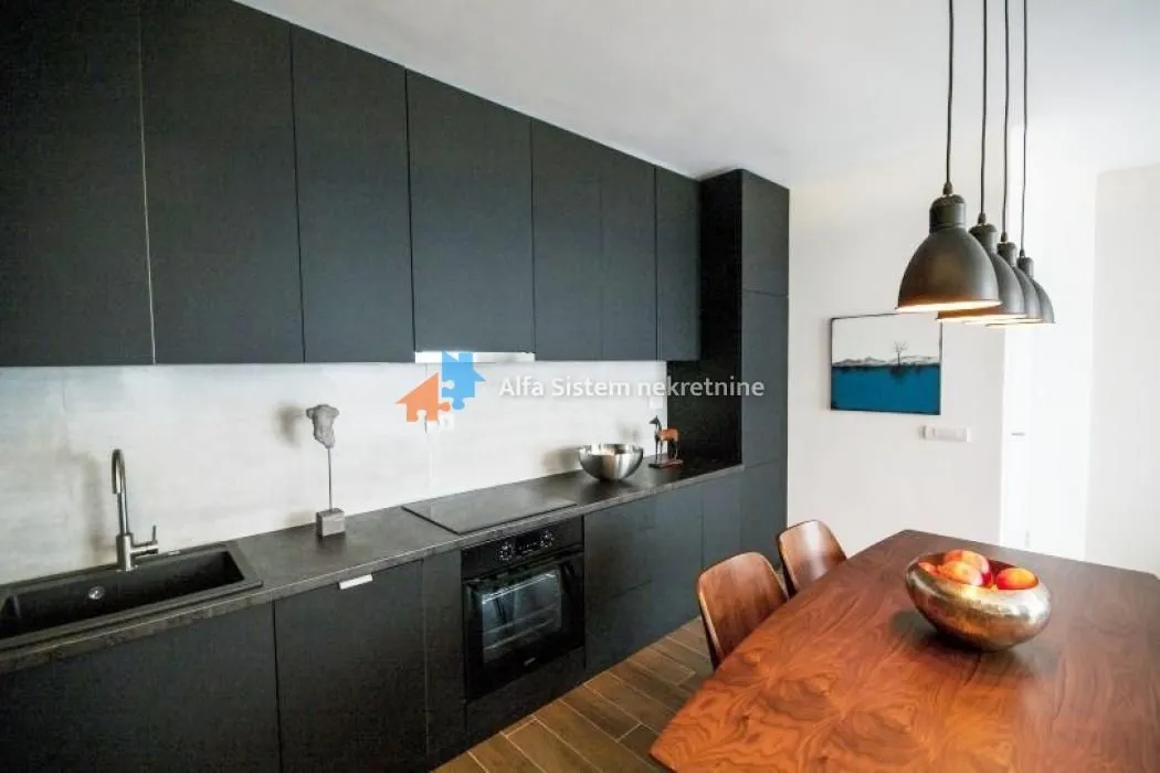 Rent, three bedroom apartment, 92m², Vračar Hram, Vračar Sve Podlokacije