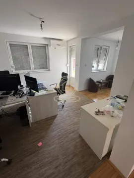 Prodaja, trosoban stan, 70m², Pantelej, Niš - image 6