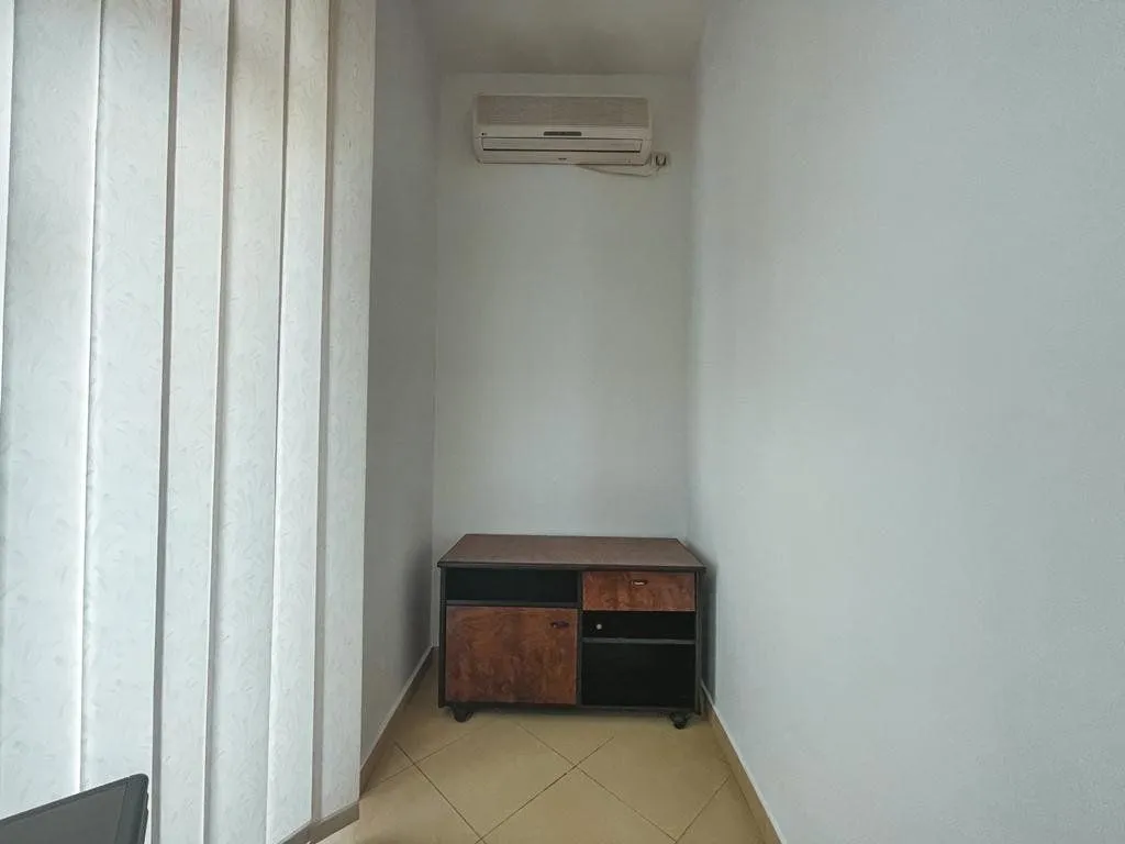 Rent, office space, 50m², Blok 6, Podgorica