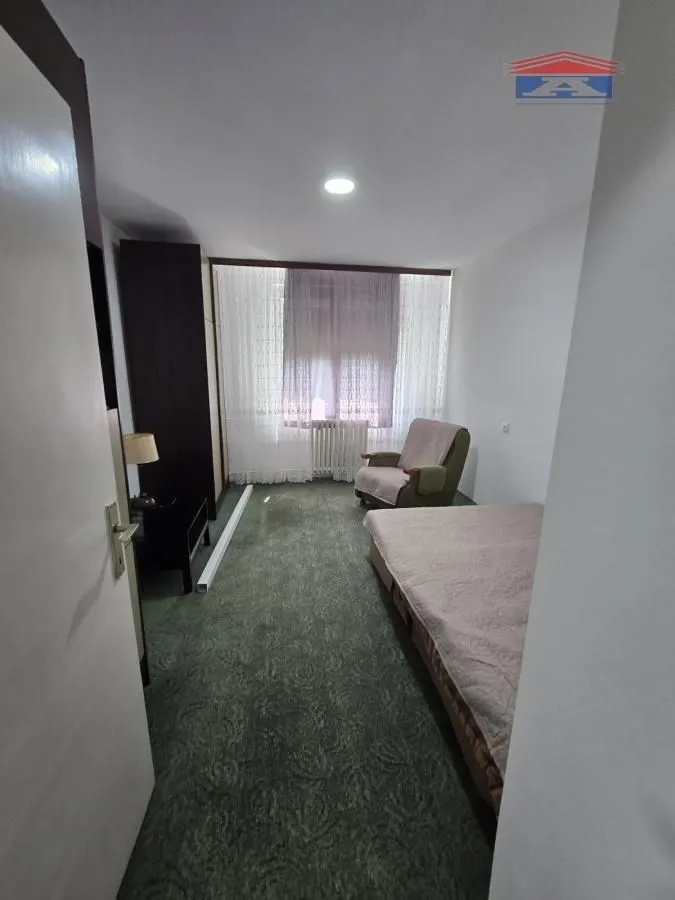 Izdavanje, dvosoban stan, 51m², Grbavica, Novi Sad Sve Podlokacije