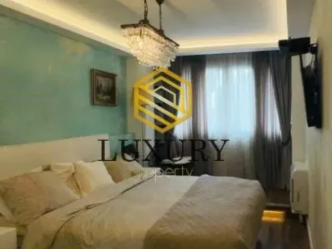 Prodaja, stan, 122m², Centar, Podgorica - image 2