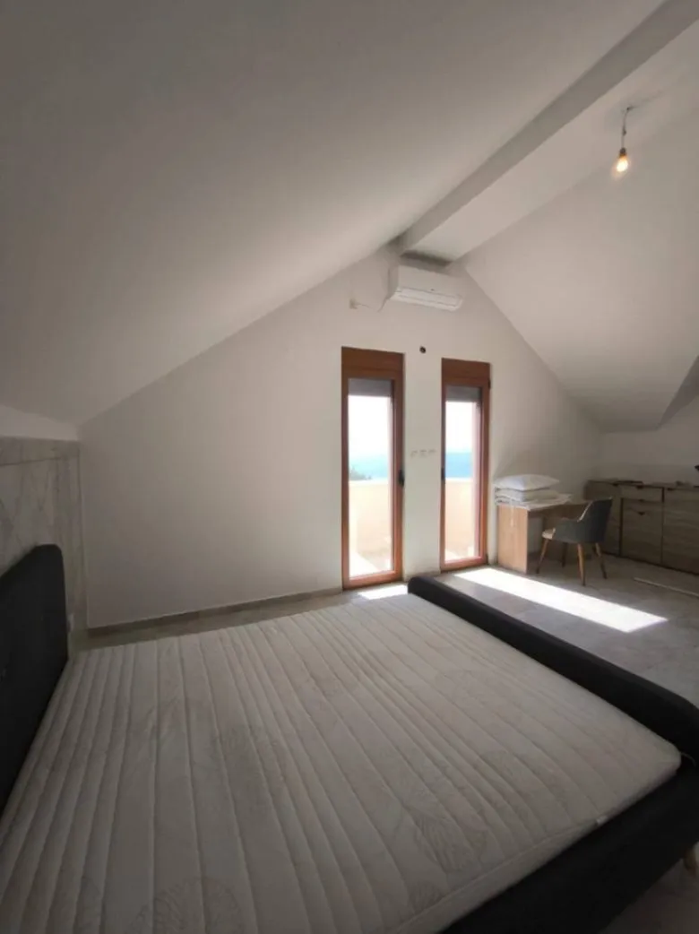 Sale, house, 218m², Bečići, Budva