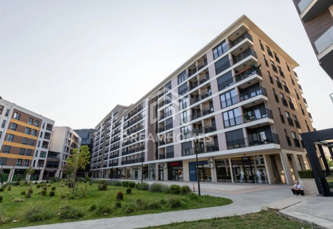 Izdavanje, dvosoban stan, 82m², Kod Capital Plaze, Podgorica