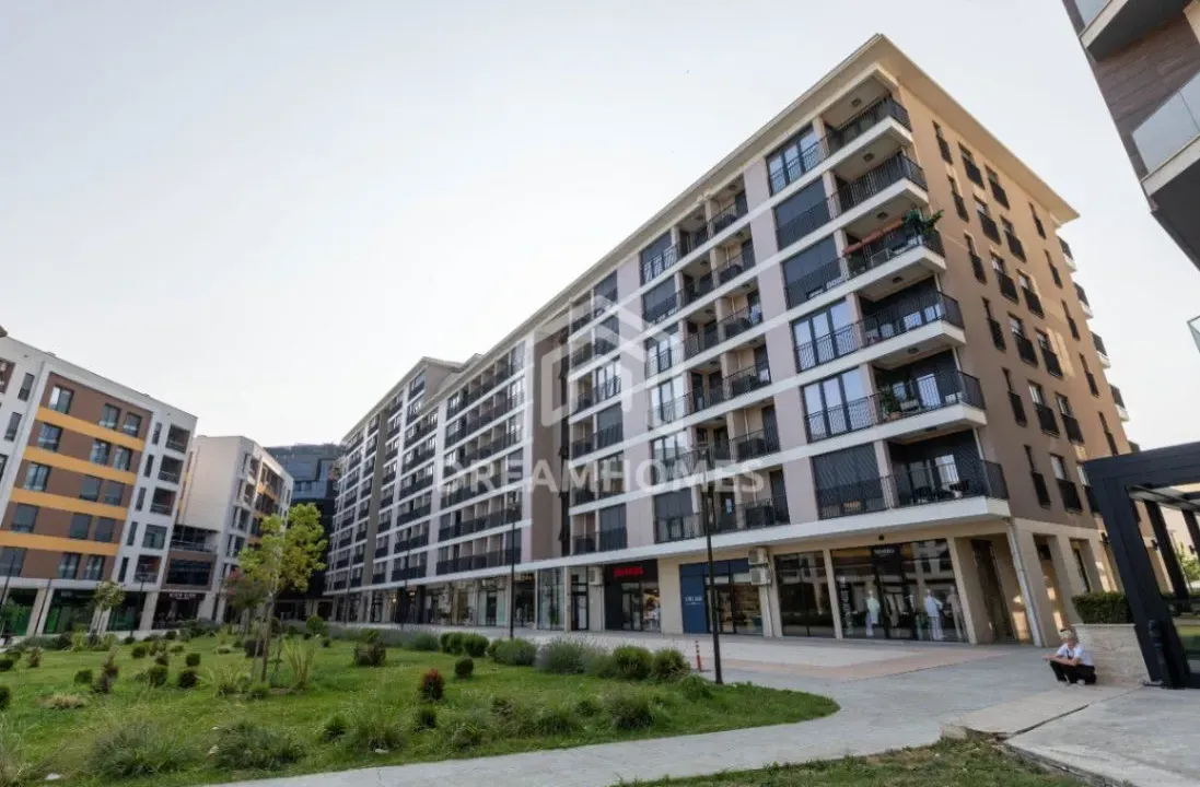 Izdavanje, dvosoban stan, 82m², Kod Capital Plaze, Podgorica