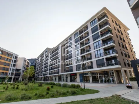 Izdavanje, dvosoban stan, 82m², Kod Capital Plaze, Podgorica