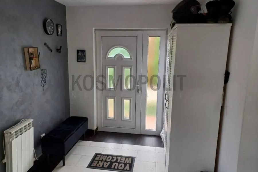 Prodaja, kuća, 176m², Mali Mokri Lug, Zvezdara Sve Podlokacije