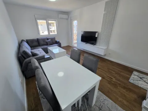 Rent, one bedroom apartment, 47m², Stari Aerodrom, Podgorica