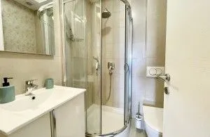Prodaja, dvosoban stan, 72m², Centar, Podgorica