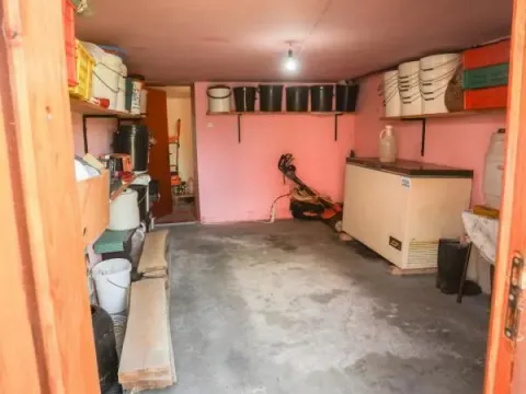 Sale, house, 300m², Kragujevac, Srbija - image 9