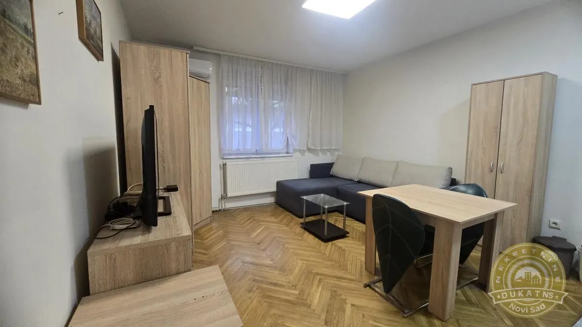 Prodaja, četvorosoban stan, 98m², Grbavica, Novi Sad Sve Podlokacije