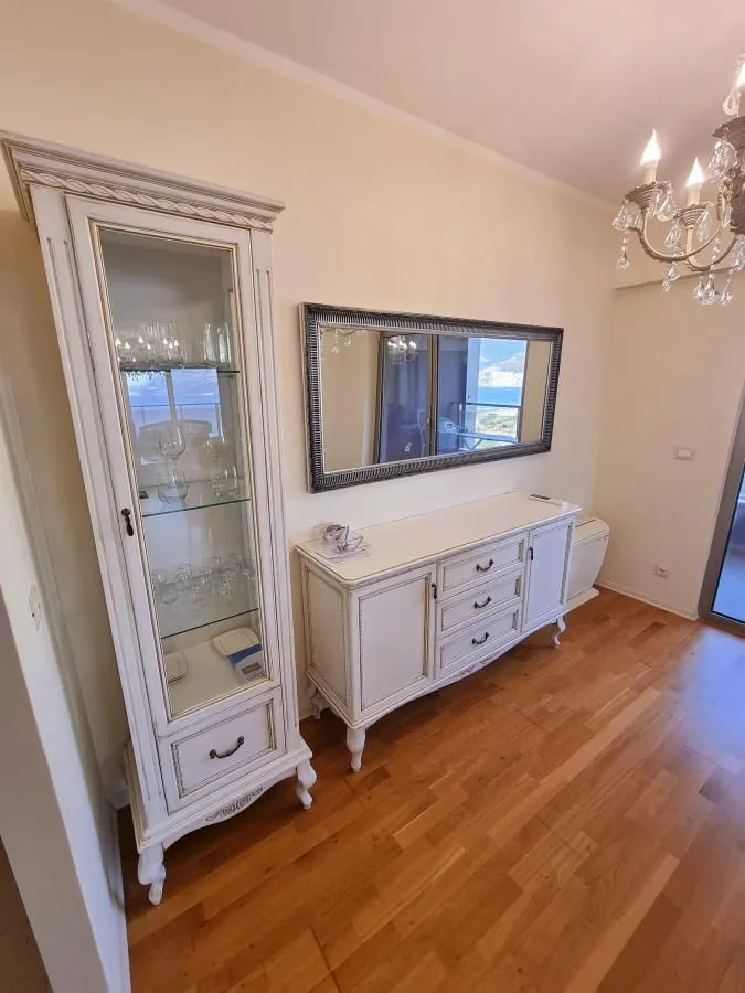 Rent, three bedroom apartment, 134m², Bečići, Budva