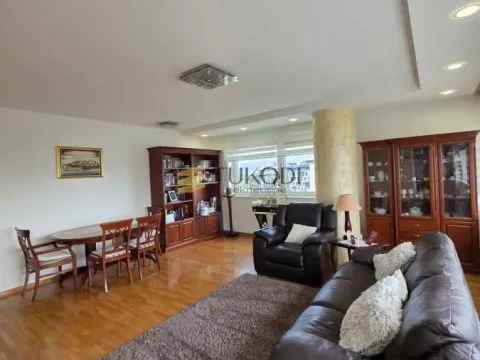 Prodaja, četvorosoban stan, 110m², Bulevar Oslobodjenja, Novi Sad Sve Podlokacije - image 6