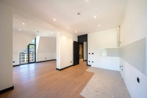 Sale, four bedroom apartment, 107m², Centar, Kolašin - image 2