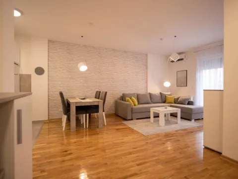 Izdavanje, jednosoban stan, 46m2, Podbara, Novi Sad, Novi Sad Izdavanje, jednosoban stan, 46m2, Podbara, Novi Sad, Novi Sad