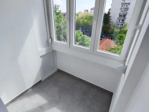 Prodaja, trosoban stan, 54m², Zemun Save Kovačevića, Zemun Sve Podlokacije - image 11