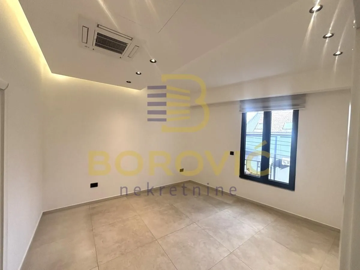 Rent, four bedroom apartment, 123m², Čubura, Beograd