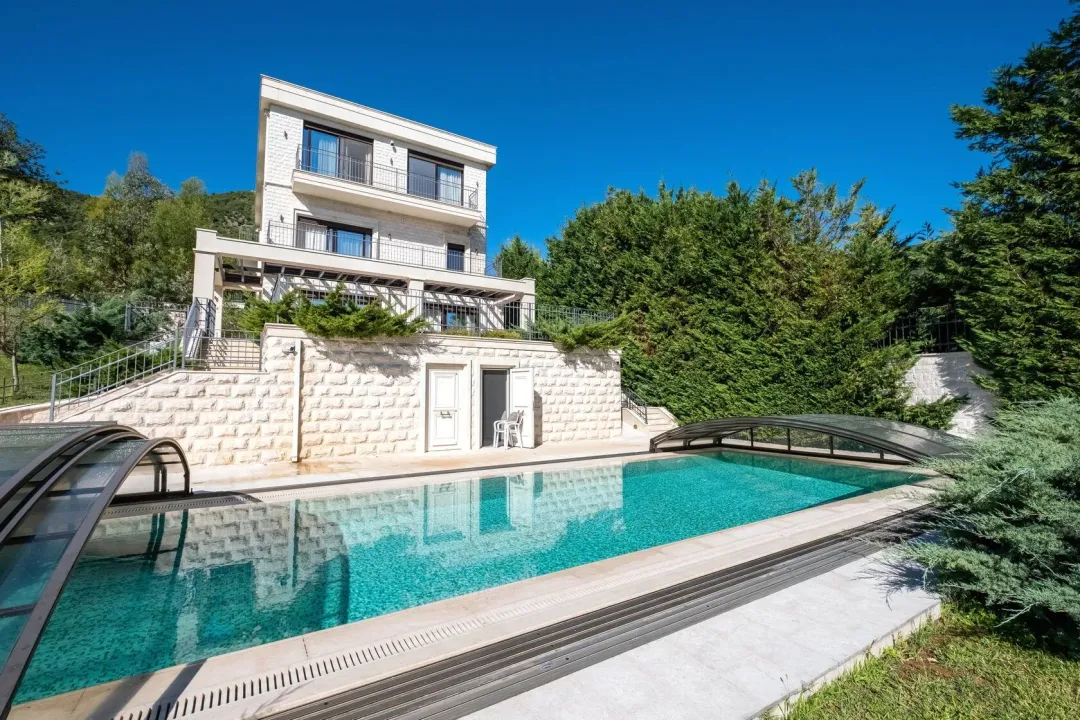 Sale, house, 750m², Mrčevac, Tivat